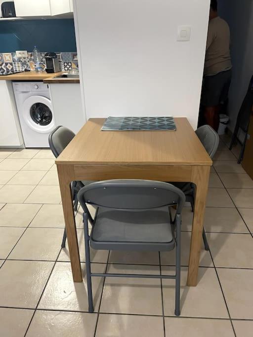 Appartement Au Grau D'Agde Le Grau-dʼAgde Exteriör bild